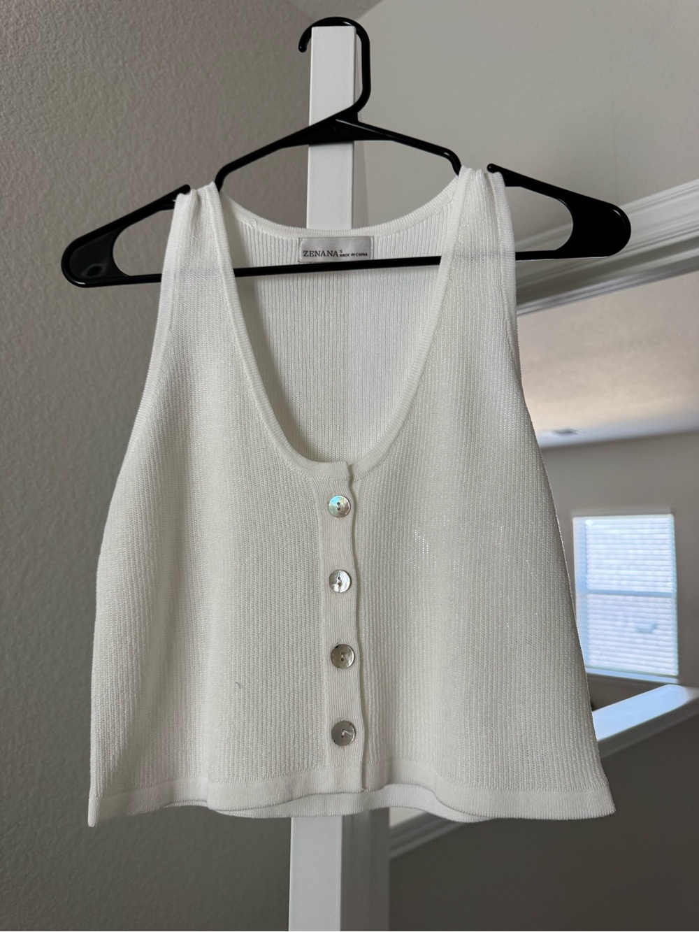 Zenana Outfitters White Ribbed Button-Front Tank